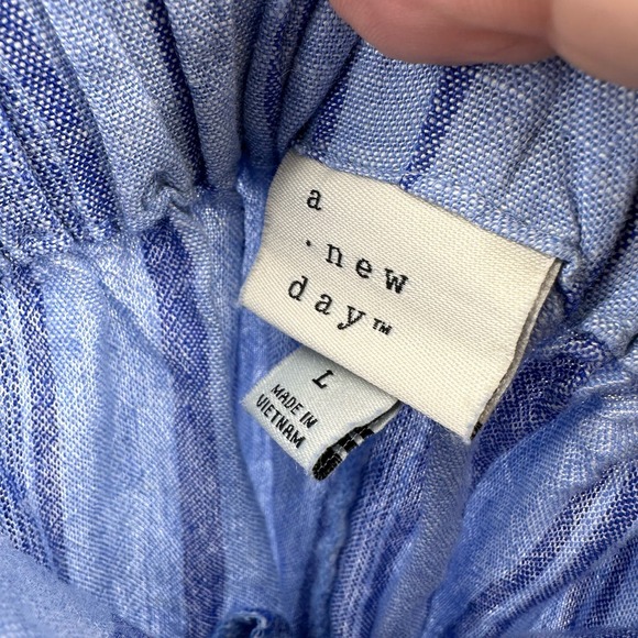 A New Day Striped High Rise Linen Blend Ruffle Waist Paperbag Shorts Size L Blue - Picture 7 of 10